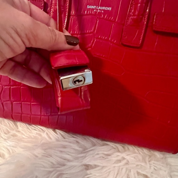 Saint Laurent Croc embossed red handbag with crossbody strap, dust bag, 🔐 - Picture 6 of 7